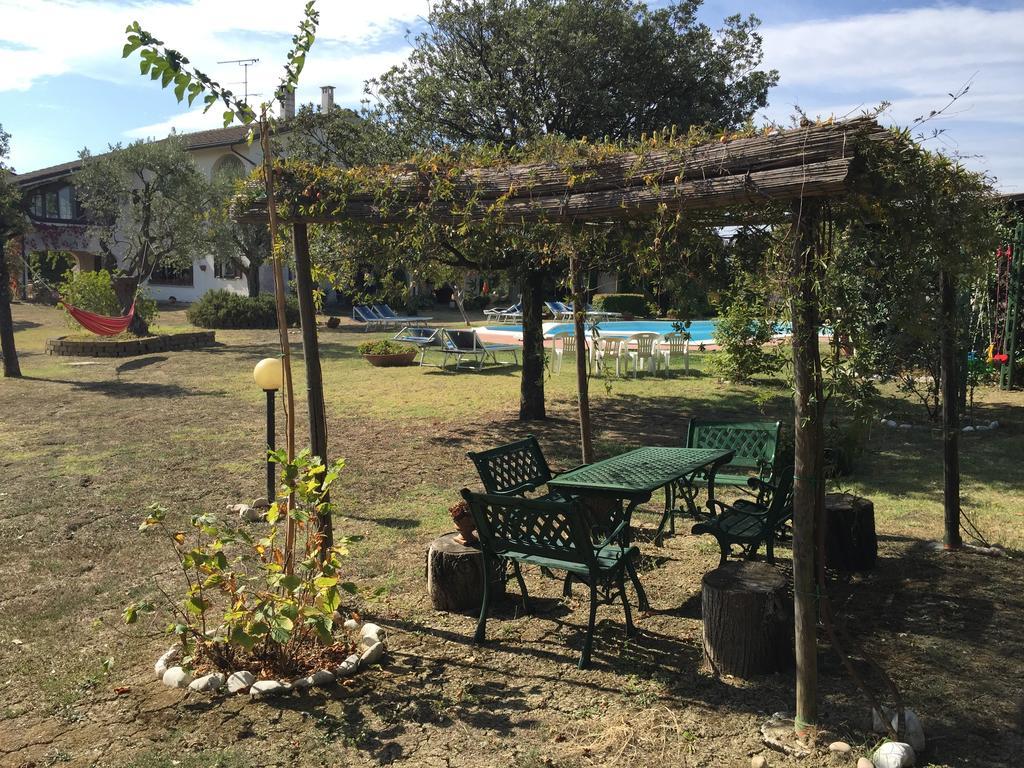 Villa Dolcevita San Costanzo Exterior foto